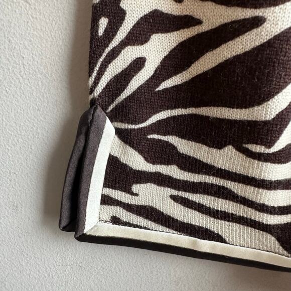 J. Crew Vintage 2000s Wool Zebra Print Clasp Front Cropped Cardigan M - Picture 5 of 10